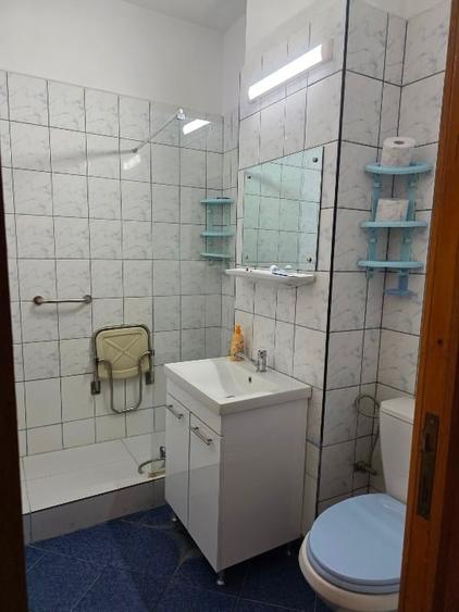 Apartament cu 3 camere decomandat în Nerva Traian