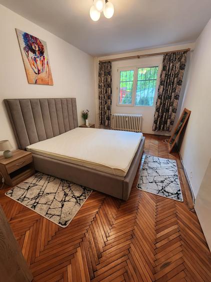 Apartament cu 2 camere decomandat în Berceni