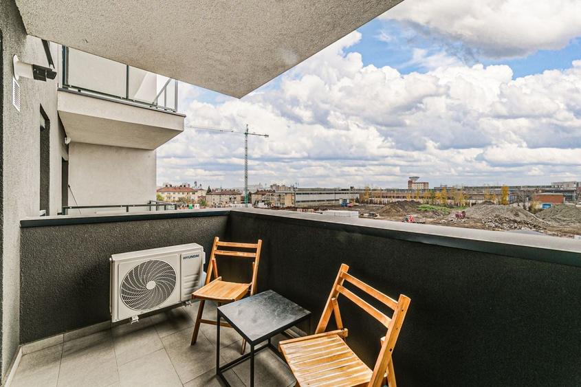 Apartament cu 2 camere decomandat în Exterior Vest