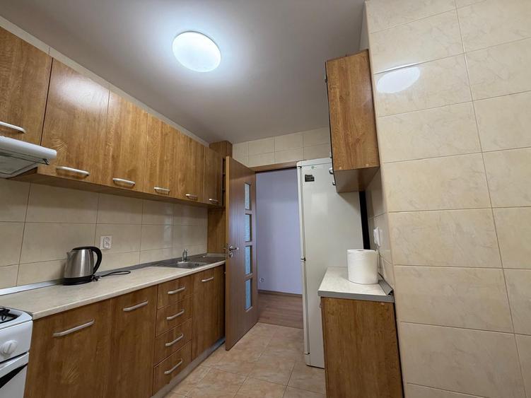 Apartament cu 4 camere decomandat în Pantelimon