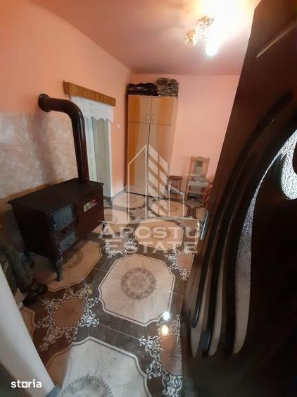 Casă cu 4 camere cu Teren 3534 Mp în Blăjeni
