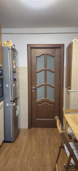 Apartament cu 4 camere semidecomandat în City Park Mall