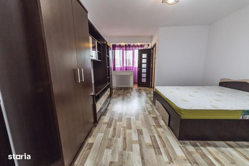Garsonieră semidecomandată în Titan