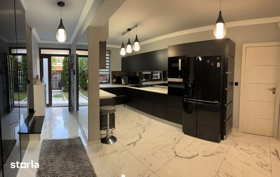 Casă cu 4 camere cu Teren 250 Mp în Feleacu