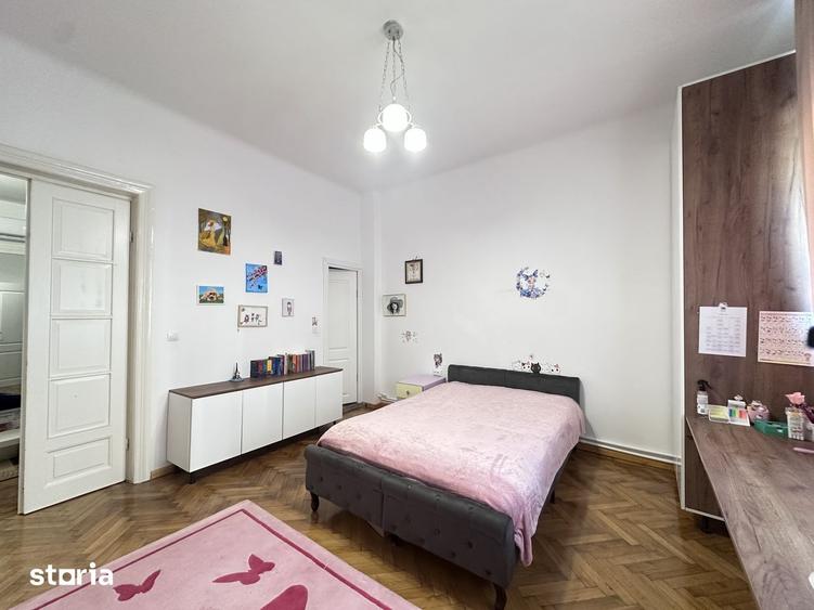 Casă cu Teren 200 Mp în Centrul Civic