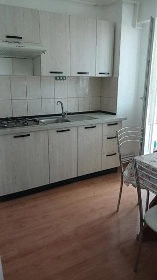 Apartament cu 2 camere decomandat în Traian