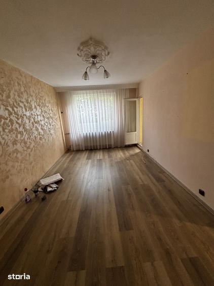 Apartament cu 2 camere decomandat în Rahova