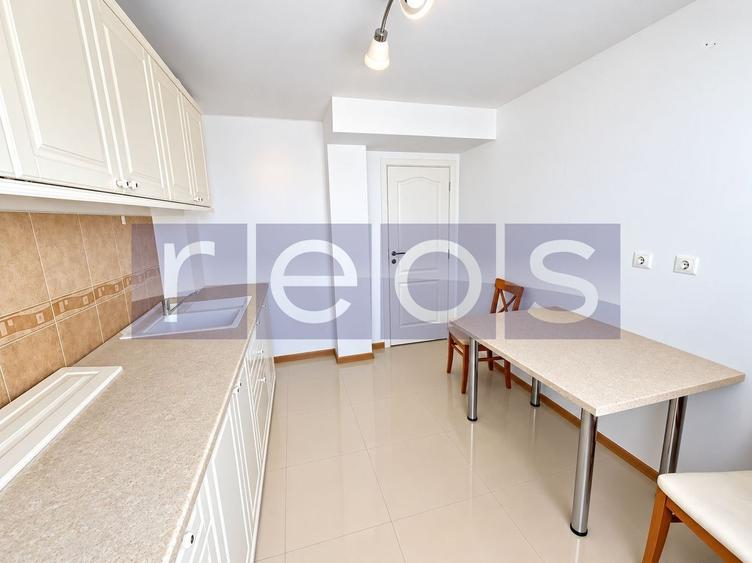 Apartament cu 3 camere decomandat în Sebastian