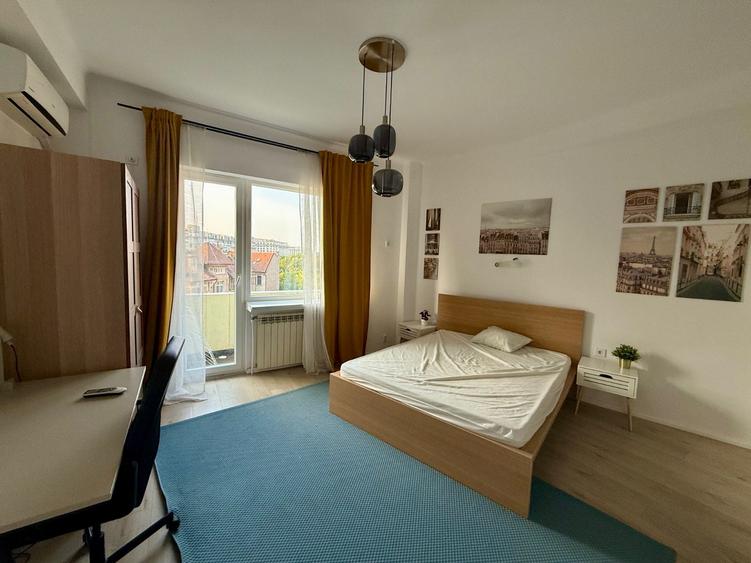 Apartament cu 5 camere decomandat, mobilat în Cișmigiu