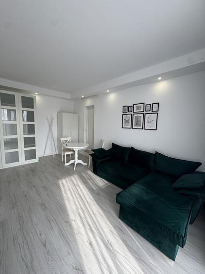Apartament cu 2 camere decomandat în Tunari