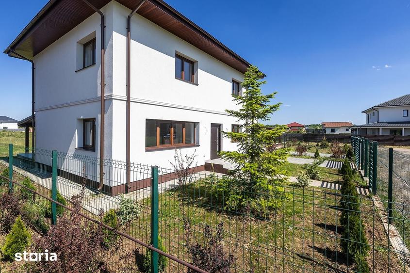 Casă cu 4 camere cu Teren 360 Mp în Corbeanca