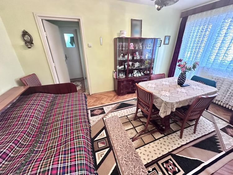 Apartament cu 2 camere semidecomandat, mobilat în Cetate