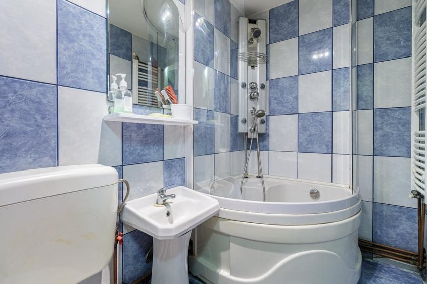 Apartament cu 3 camere decomandat, mobilat în Bragadiru