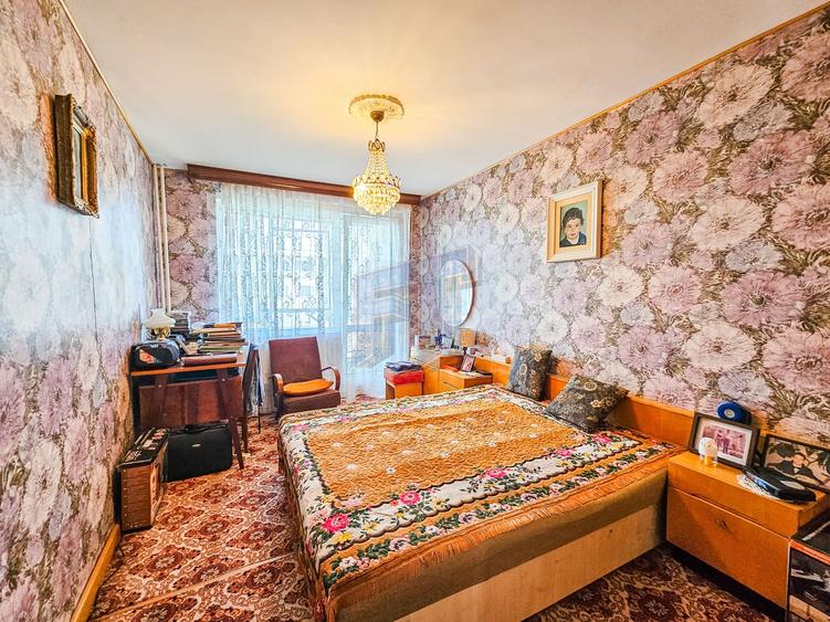 Apartament cu 4 camere semidecomandat, mobilat în Vatra Luminoasă