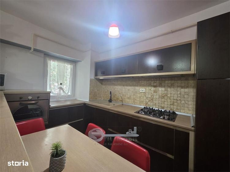 Apartament cu 3 camere în Târgu Cucu