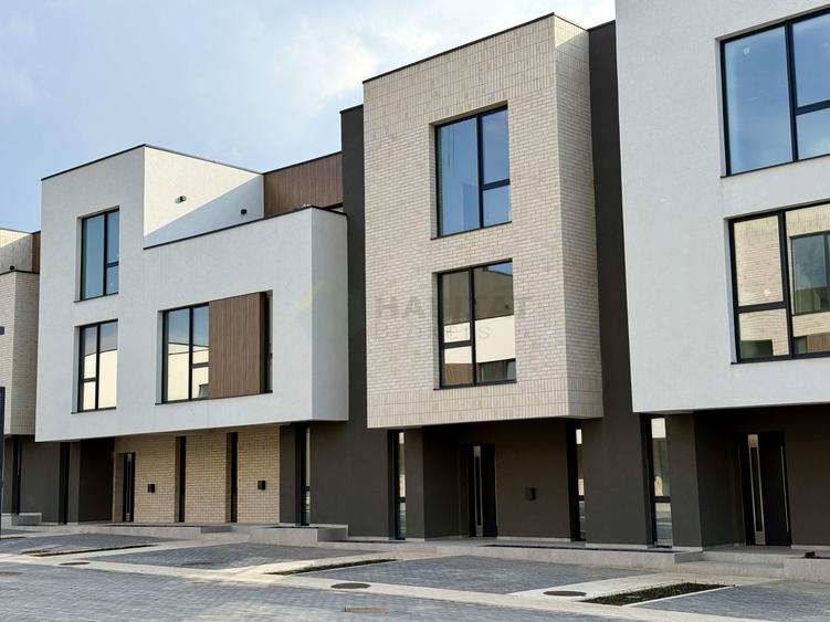 Casă cu 5 camere cu Piscina în Nord