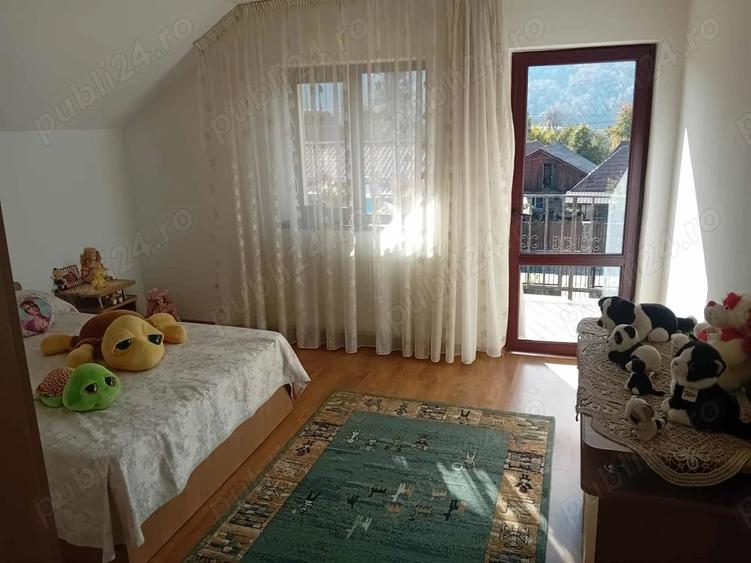 Casă cu 6 camere în Sărata