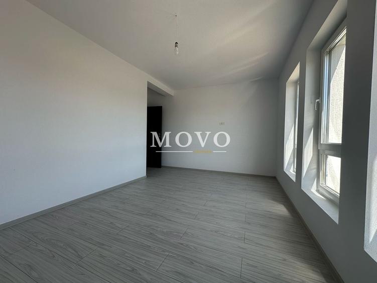 Duplex cu 4 camere cu Canalizare în Săcălaz