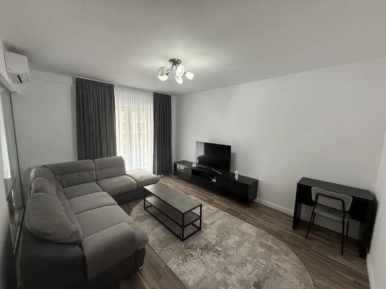 Apartament cu 2 camere decomandat în Politehnica