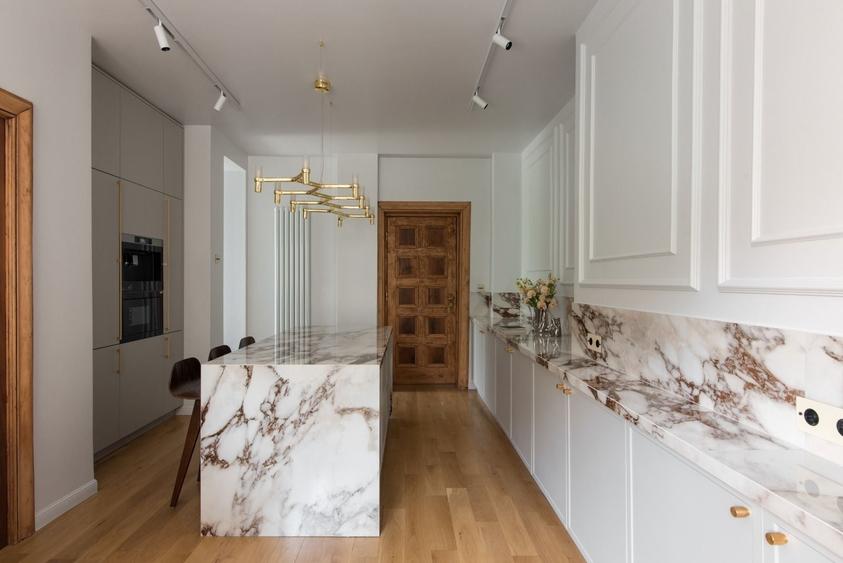 Apartament cu 4 camere în Grădina Icoanei