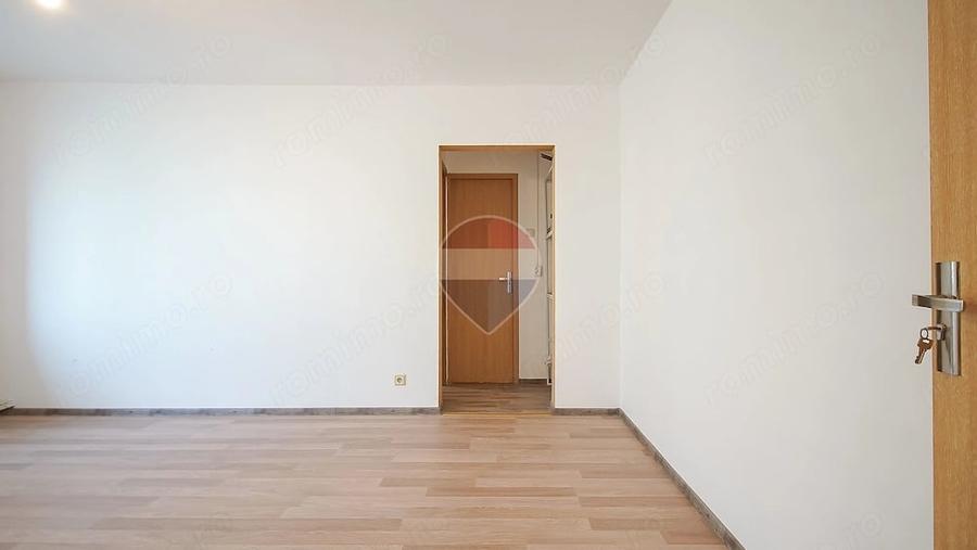Apartament cu 2 camere semidecomandat în Electroprecizia