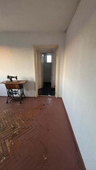Apartament cu 2 camere semidecomandat în Decebal