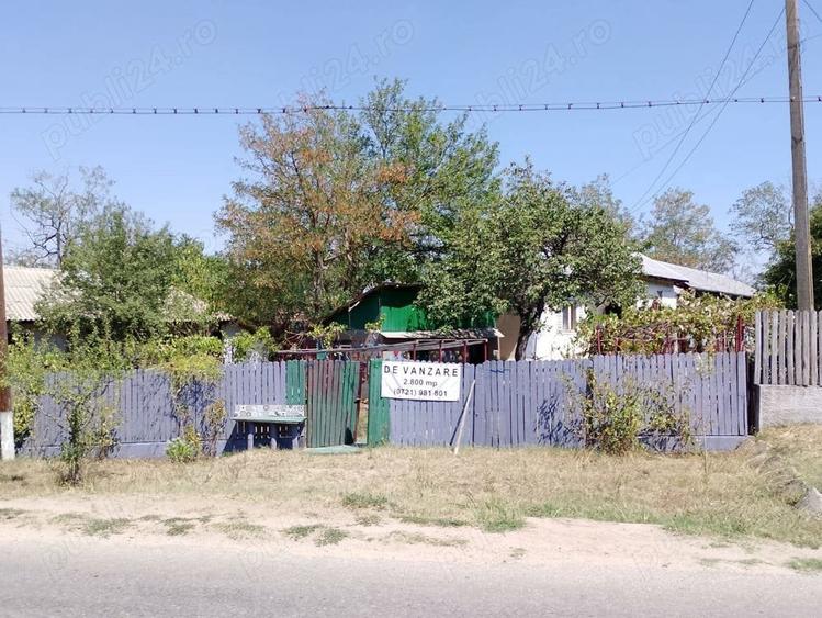 Casă cu 4 camere cu Teren 2800 Mp în Mozăceni