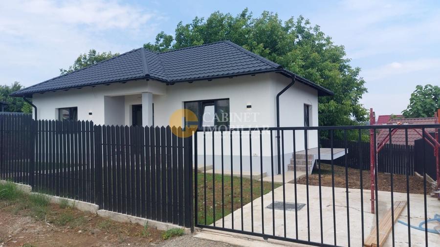 Casă individuală cu 3 camere cu Canalizare în Horpaz