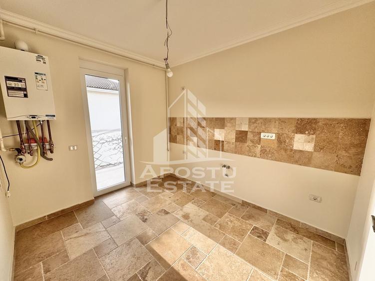 Apartament cu 2 camere semidecomandat în Giroc