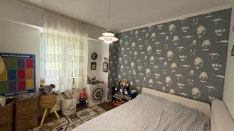 Apartament cu 3 camere decomandat, mobilat în Unirii