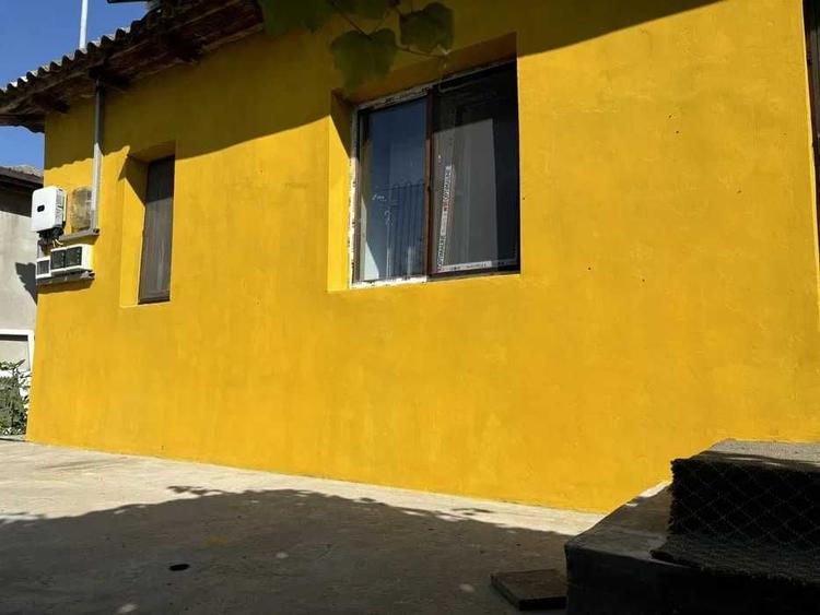 Casă cu 3 camere în Lumina