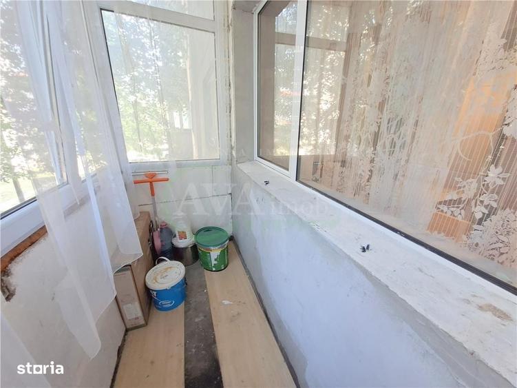 Apartament cu 3 camere decomandat în Narcisa
