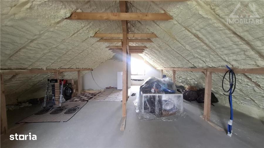 Casă cu 4 camere cu Teren 400 Mp în Rediu