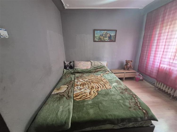 Apartament 3 camere decomandat zona Galata-Iasi - 4