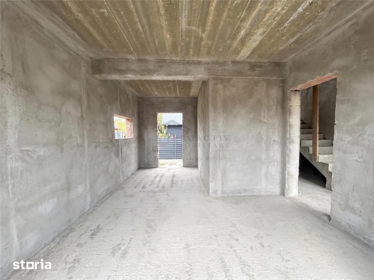 Casă cu 4 camere cu Teren 500 Mp în Moara
