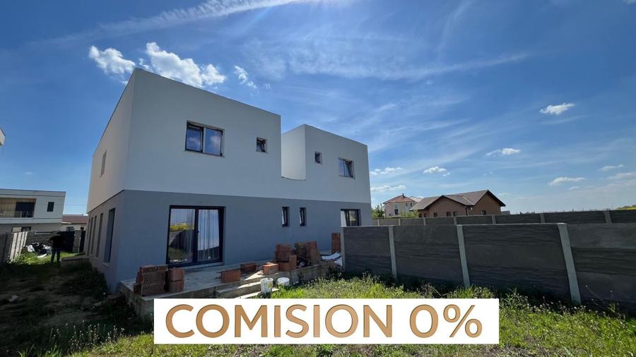 Duplex cu 5 camere cu Canalizare în Urseni