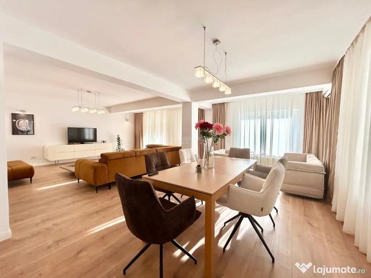 Casă cu 4 camere cu Teren 178 Mp în Central