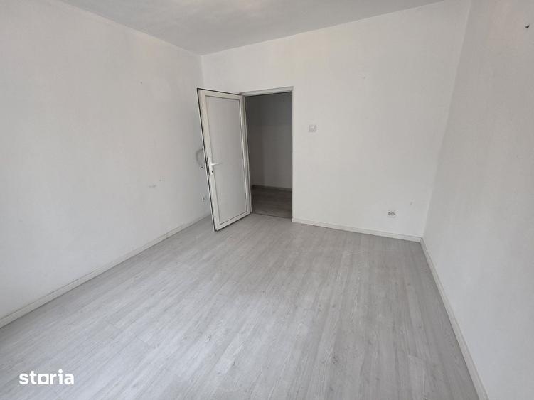 Apartament cu 2 camere decomandat în Decebal