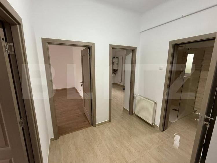 Spatiu central, 3 incaperi, 65 mp, prima închiriere  – 21 Decembrie - 9
