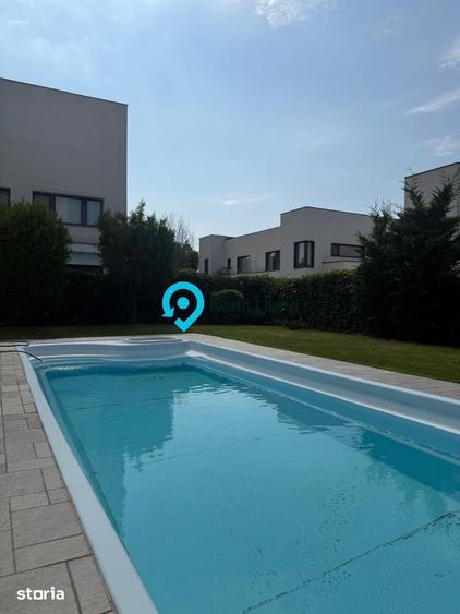 Casă cu 6 camere cu Teren 460 Mp în Central