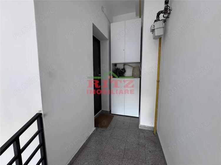 Apartament cu 2 camere decomandat în Central