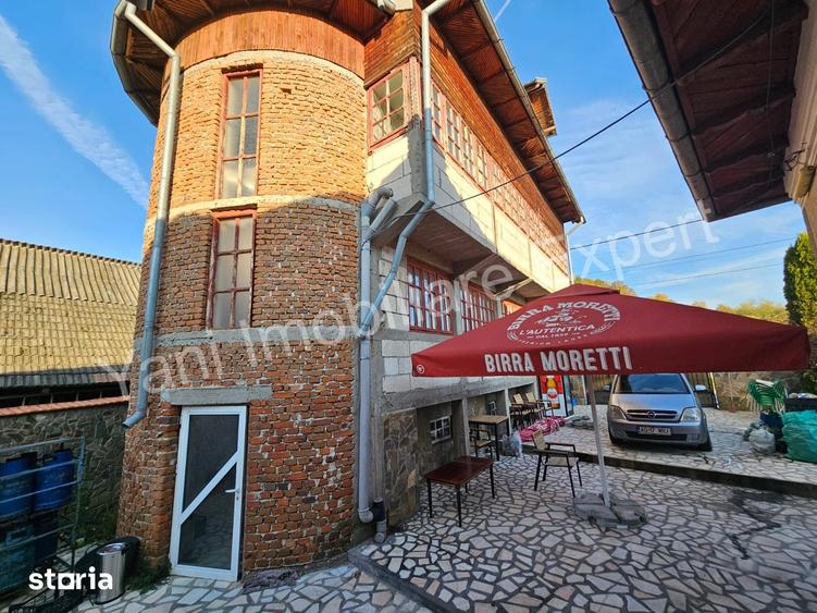 Casă cu 6 camere cu Teren 4050 Mp în Băiculești
