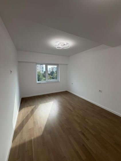 Apartament cu 2 camere decomandat, mobilat în Republicii