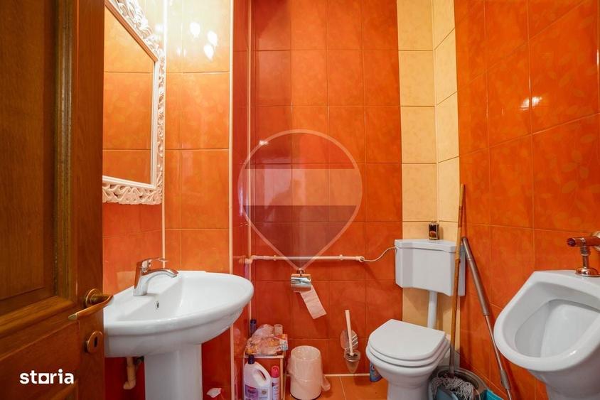 Casă cu 4 camere cu Teren 4780 Mp în Moieciu