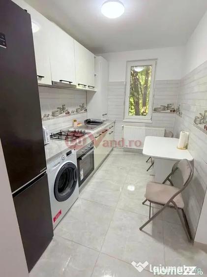 Apartament cu 2 camere decomandat în Micro 17