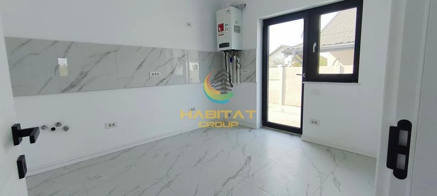Casă individuală cu 3 camere cu Canalizare în Berceni
