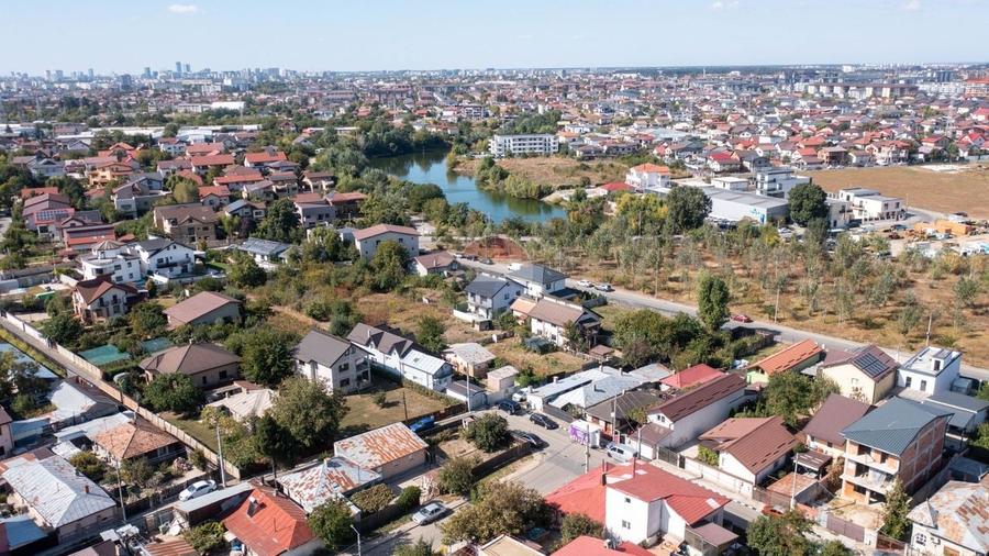 Teren Construcții intravilan de 1771 mp, în Dobroești