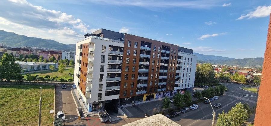 Garsonieră decomandată în Central