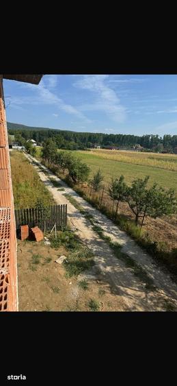Teren de 421 mp, în Bujoreni