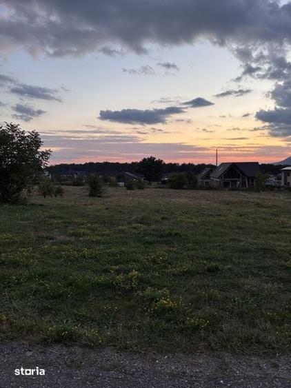 Teren de 4100 mp, în Central